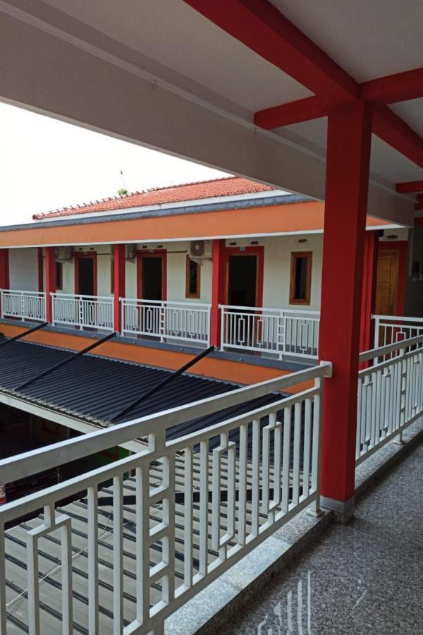 מלון Harmony House Syariah Near Alun Alun Pati Mitra Reddoorz מראה חיצוני תמונה