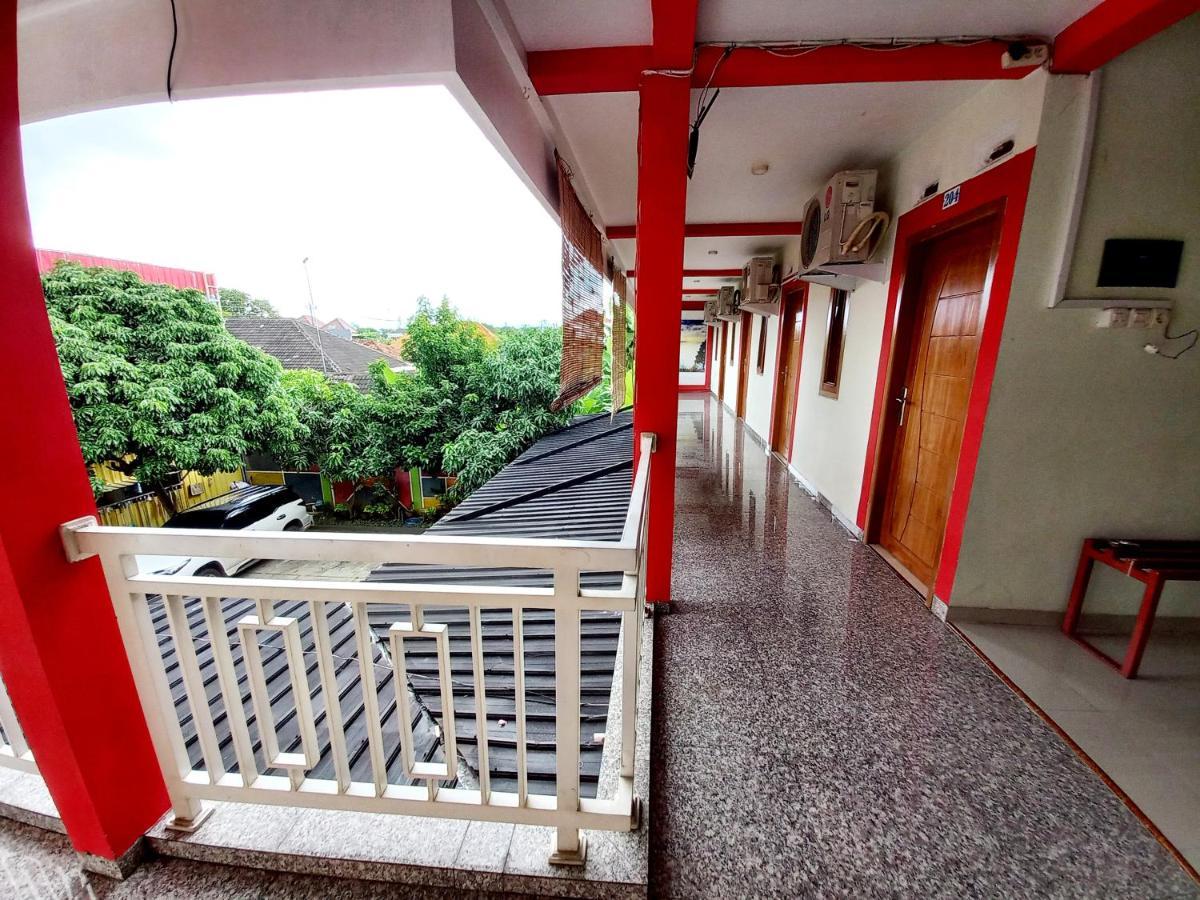מלון Harmony House Syariah Near Alun Alun Pati Mitra Reddoorz מראה חיצוני תמונה